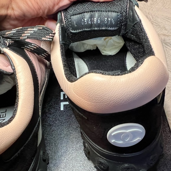 Authentic Chanel sneakers - Picture 7 of 16